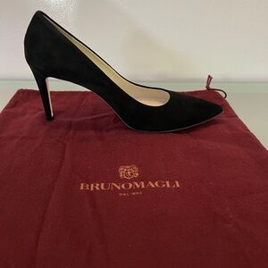 Bruno Magli Telma Black Suede Pumps 9.5